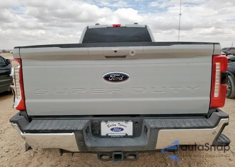 2025 Ford F350 Super Duty z USA, uszkodzony, nr VIN 1FT8W3DT6SED29041